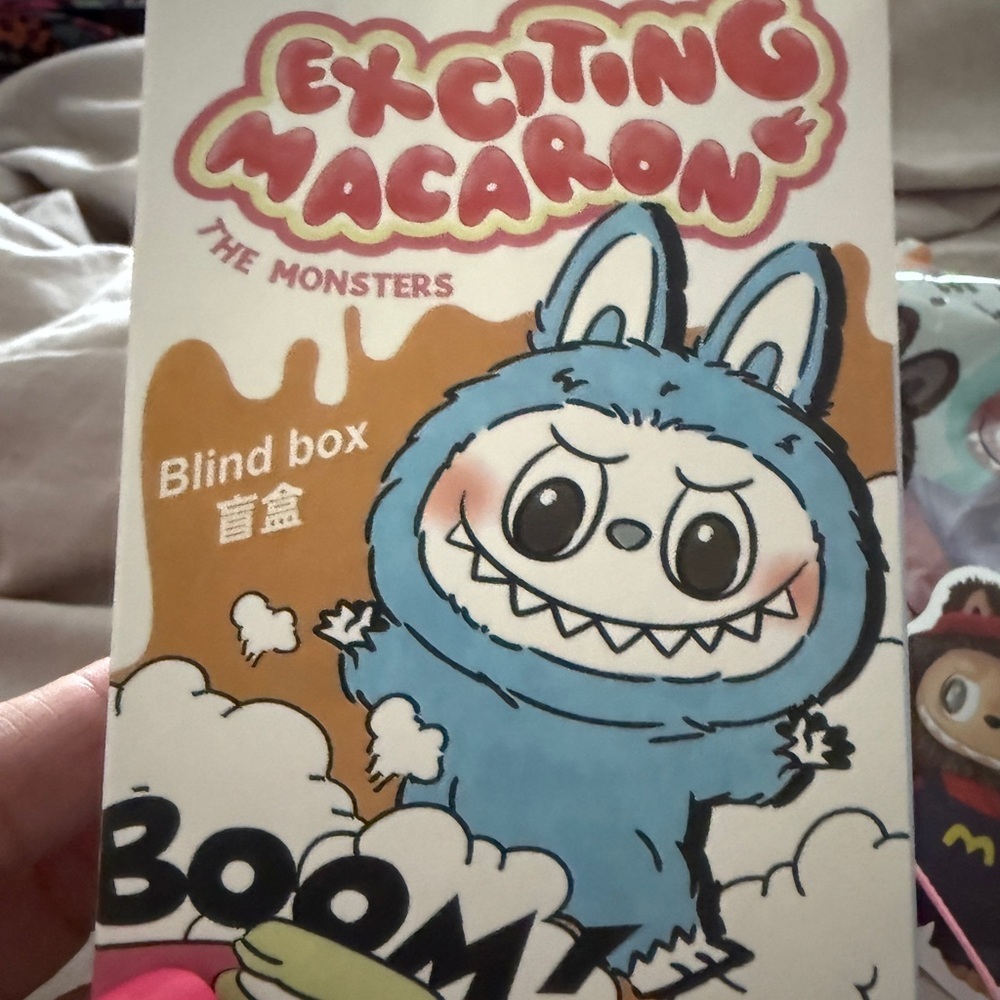 Pink labubu figurine flocked Toy Collection - Picture 5 of 7